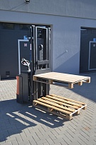 Elektriniai savaeigiai keltuvai su platforma operatoriui PS-N - 1200-2000kg