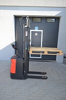 Elektriniai savaeigiai keltuvai su platforma operatoriui PS-N - 1200-2000kg